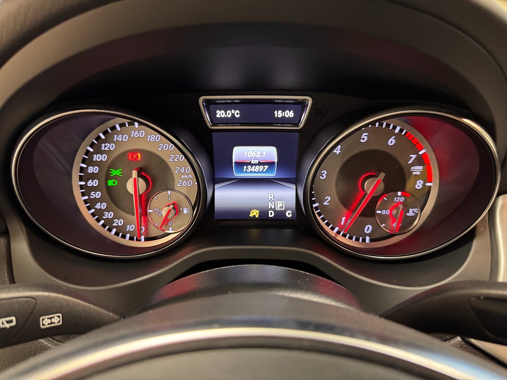 Mercedes-Benz GLA 2016 - miniatyr 15