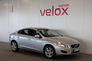 Sedan Volvo S60