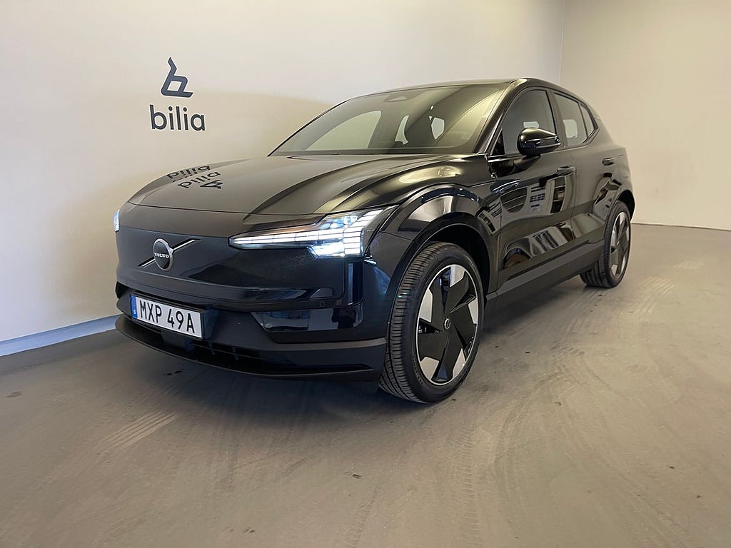 Volvo EX30 Single Motor Extended Range Plus / Navigation /