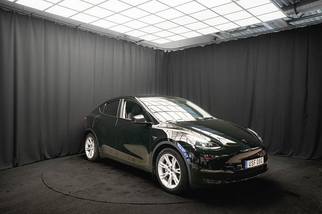 Tesla Model Y Long Range AWD DRAG PANO LÄDER 1-ÄGARE MOMS