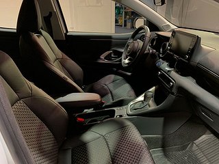 Halvkombi Mazda 2 11 av 21