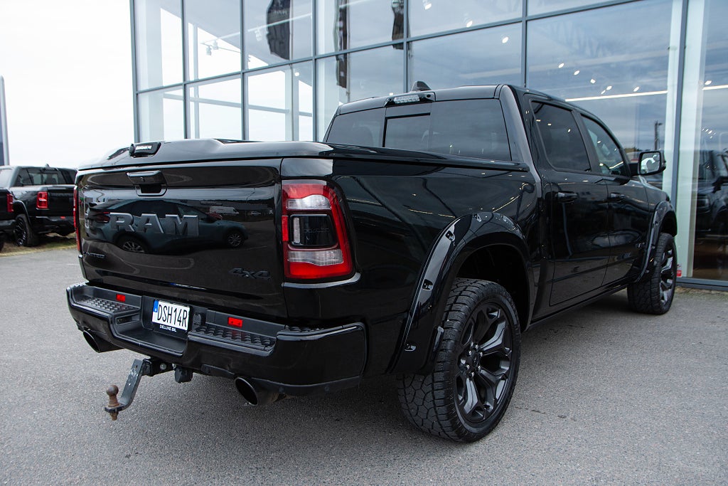 RAM 1500 Crew Cab LIMITED NIGHT 5.7 V8 LÅG SKATT LOCK Carven