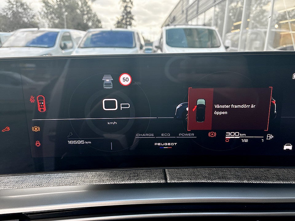 Bild på Peugeot 5008 GT Hybrid 145hk Aut 7-SITS B-KAMERA CARPLAY
