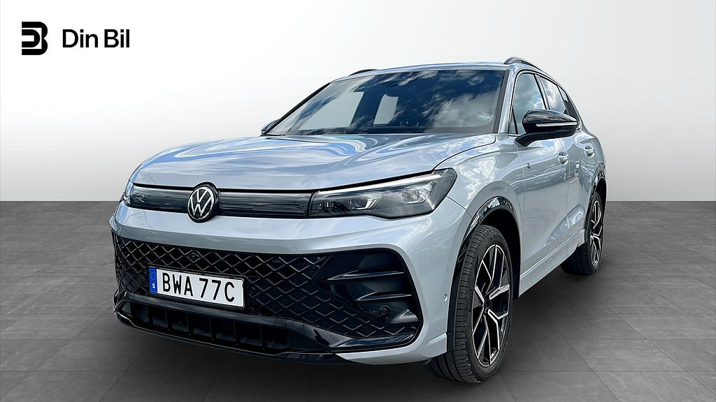 Volkswagen Tiguan R-Line Black TDI193 DSG 4M Drag/Panorama