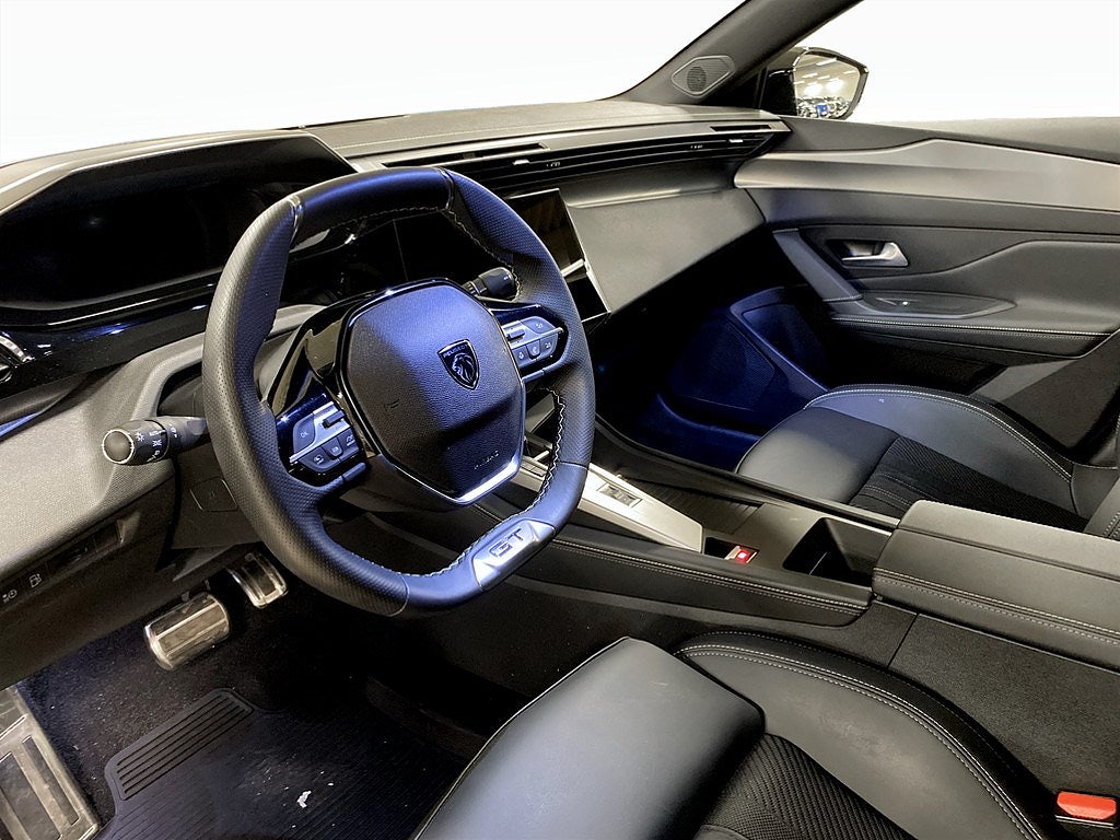 Bild på Peugeot 408 GT PHEV 225hk Aut - B-KAMERA, CARPLAY