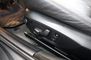 Kombi BMW 330 14 av 20