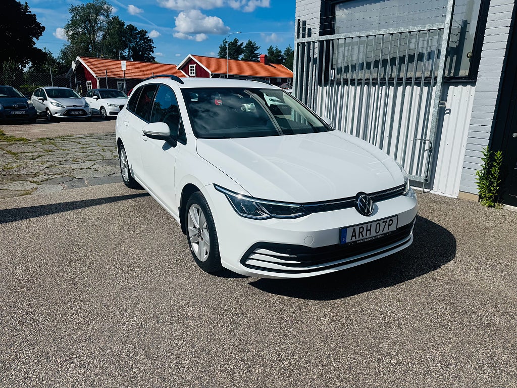 Volkswagen Golf 1.5 TGI 131HK DSG SPORTSCOMBI / VÄRMARE / CARPLAY 