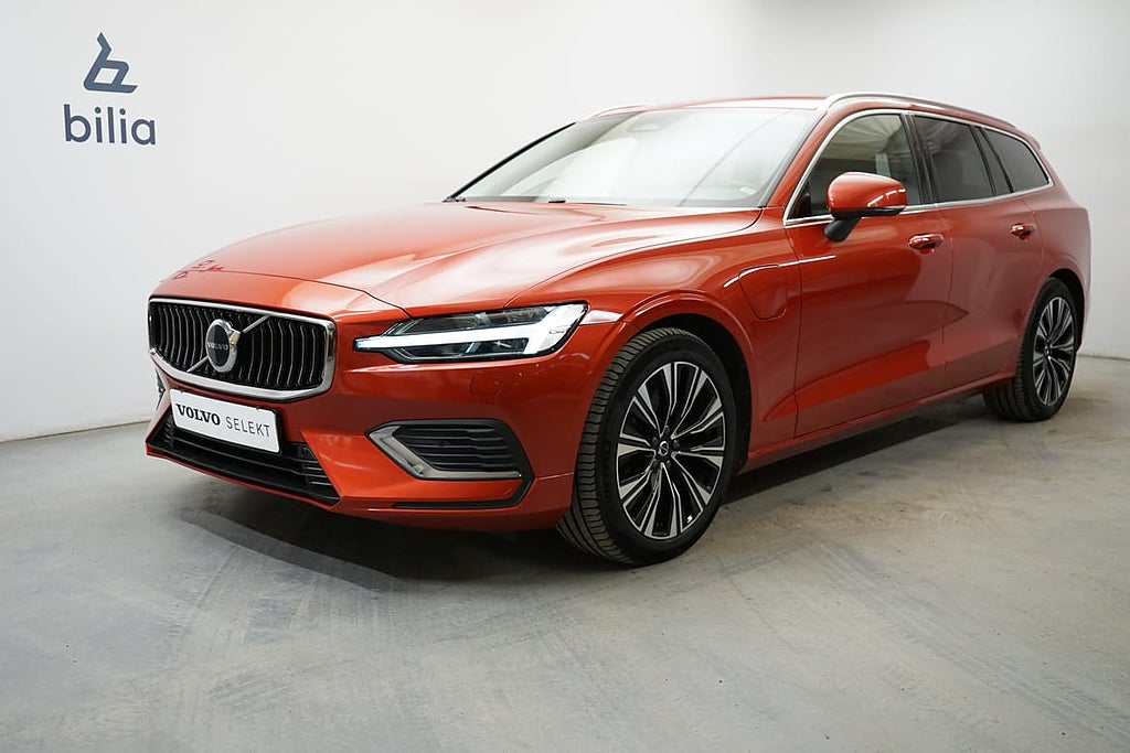 Volvo V60 Recharge T6 Core Edition, Förarstol elmanövrerad, Navigat...