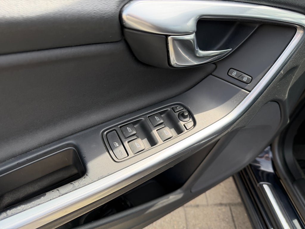 Volvo V60 D3 Momentum 163 hk