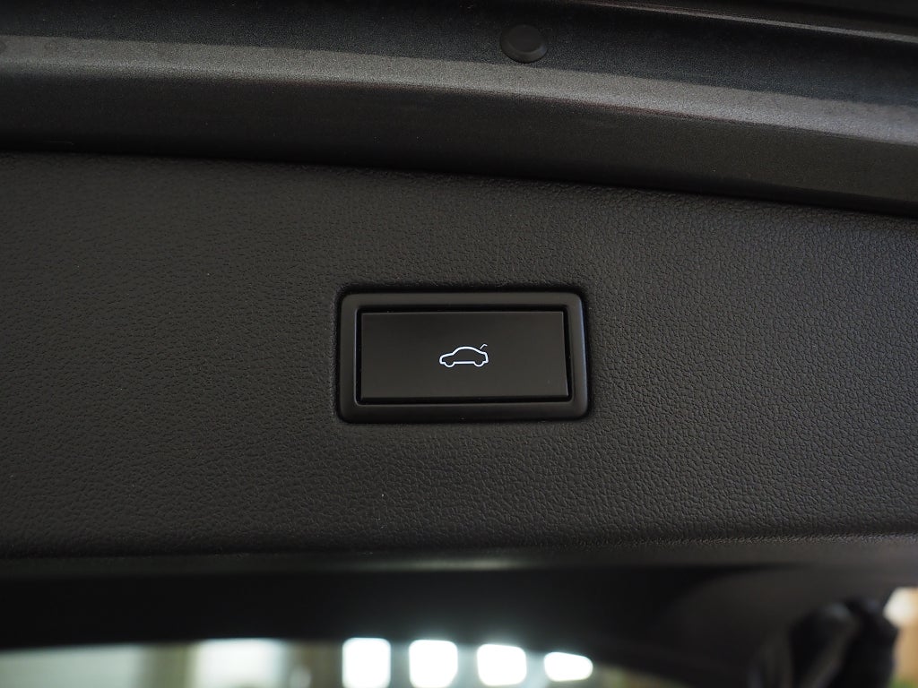 Volkswagen Tiguan Allspace 2.0 TSI 4Motion 190hk R-Line P-Värm Drag B-Kam