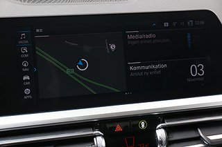 Sedan BMW 330e 23 av 32