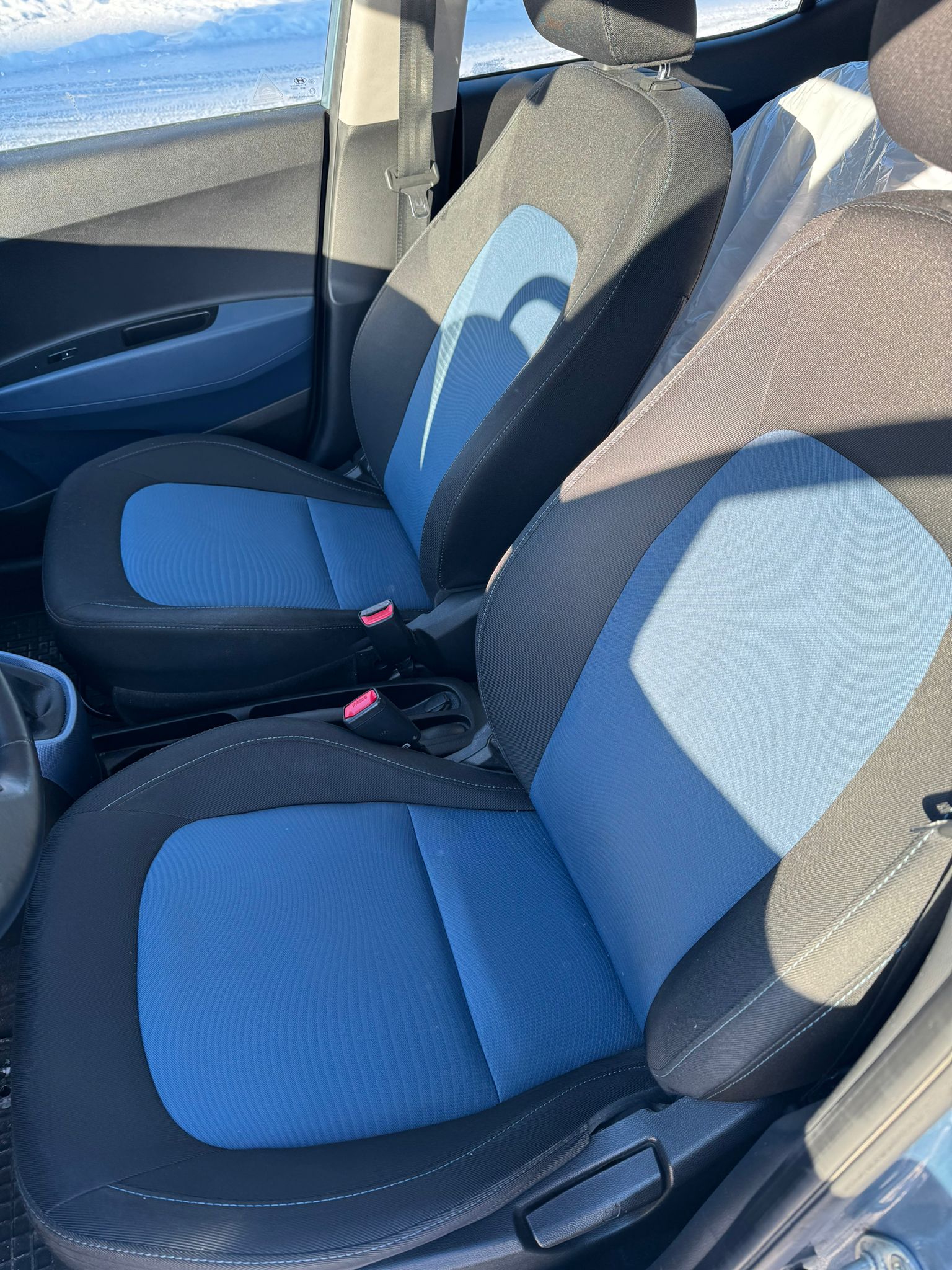 Hyundai i10 Vi förmedlar din bil 2015, bild 6/34