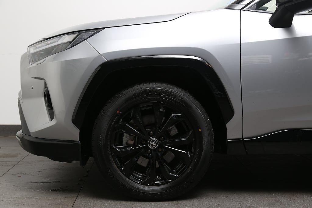 Toyota RAV4 2,5 Hybrid AWD-i E-CVT 222hk Leasbar 2025