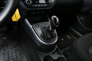 Halvkombi Hyundai i10 22 av 25