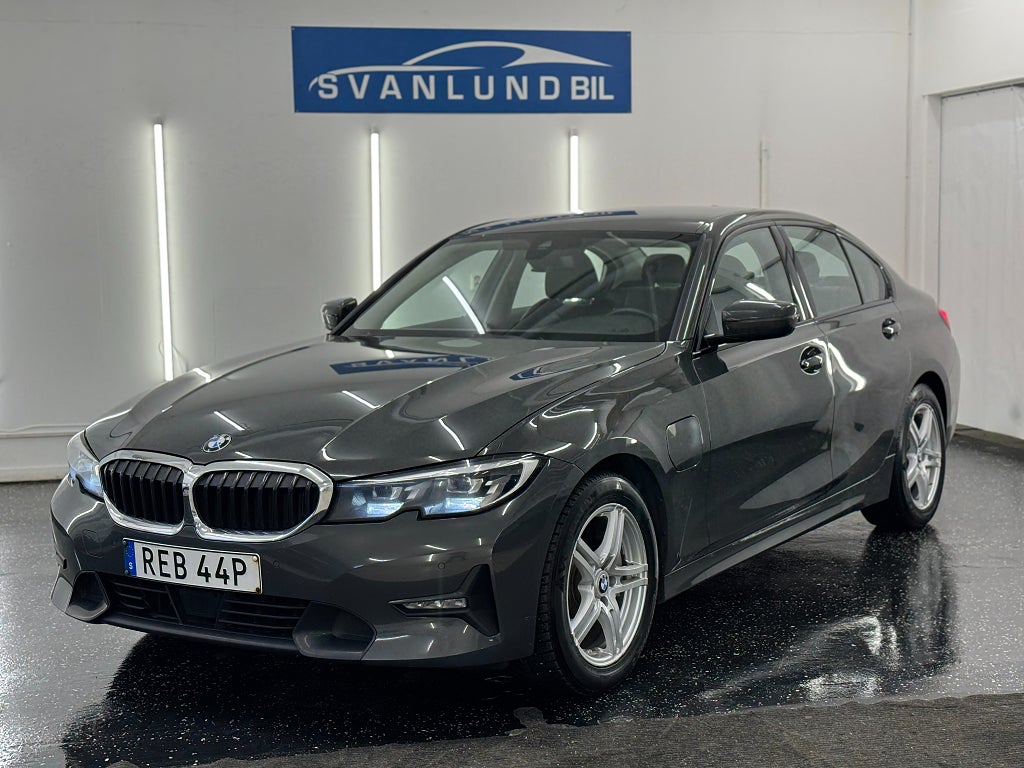 BMW 330e Sedan Steptronic Sport line /HIFI / Adaptiv Farthållare
