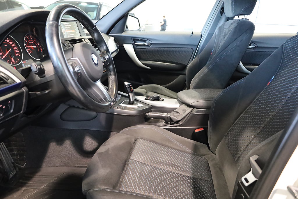BMW 116i 5-dörrars Steptronic M Sport PDC Blåtand Connected 2015