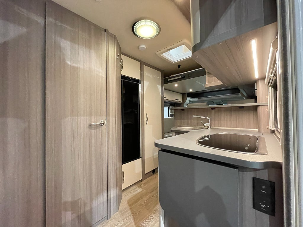 Hobby Optima on tour T65 / Taksäng / Våningssäng / 6bältad / - Hobby