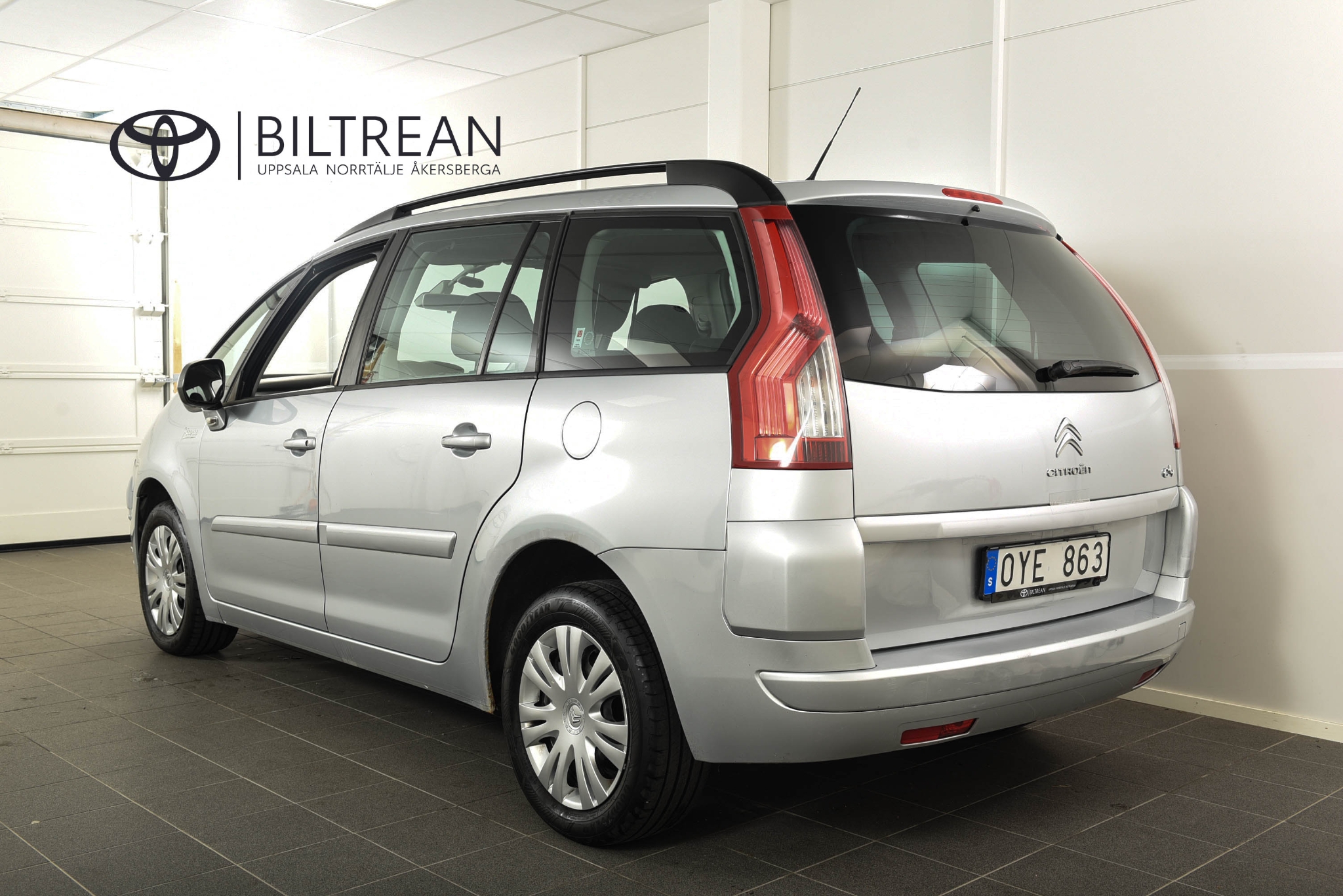 Citroen Grand C4 Picasso 2011, kuva 2/10