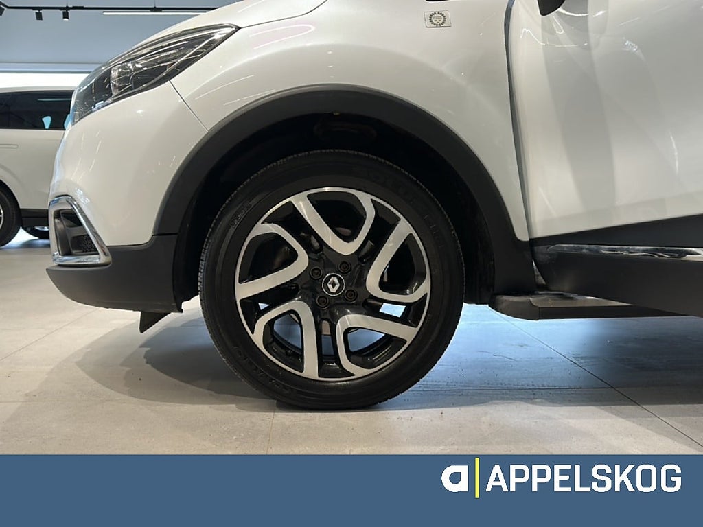 Renault Captur 1,2 TCe Manuell |RÄNTA 3,99%|V-HJUL INGÅR| thumbnail