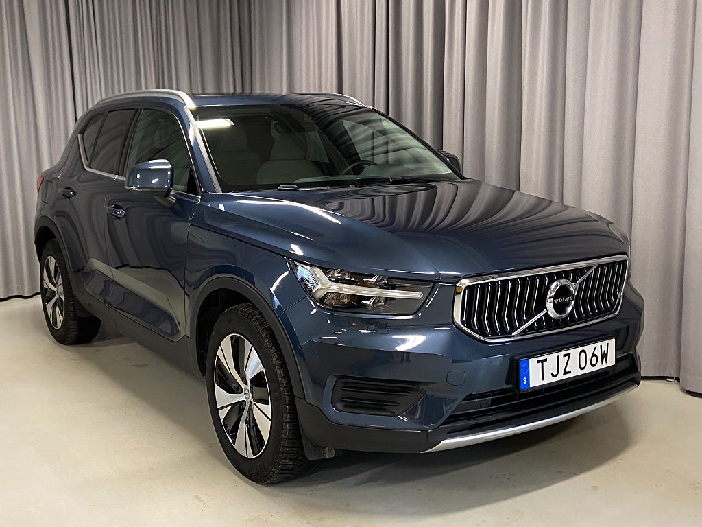 Volvo XC40 Recharge T4 211hk Inscription Panorama Pvärm Skinn Navi