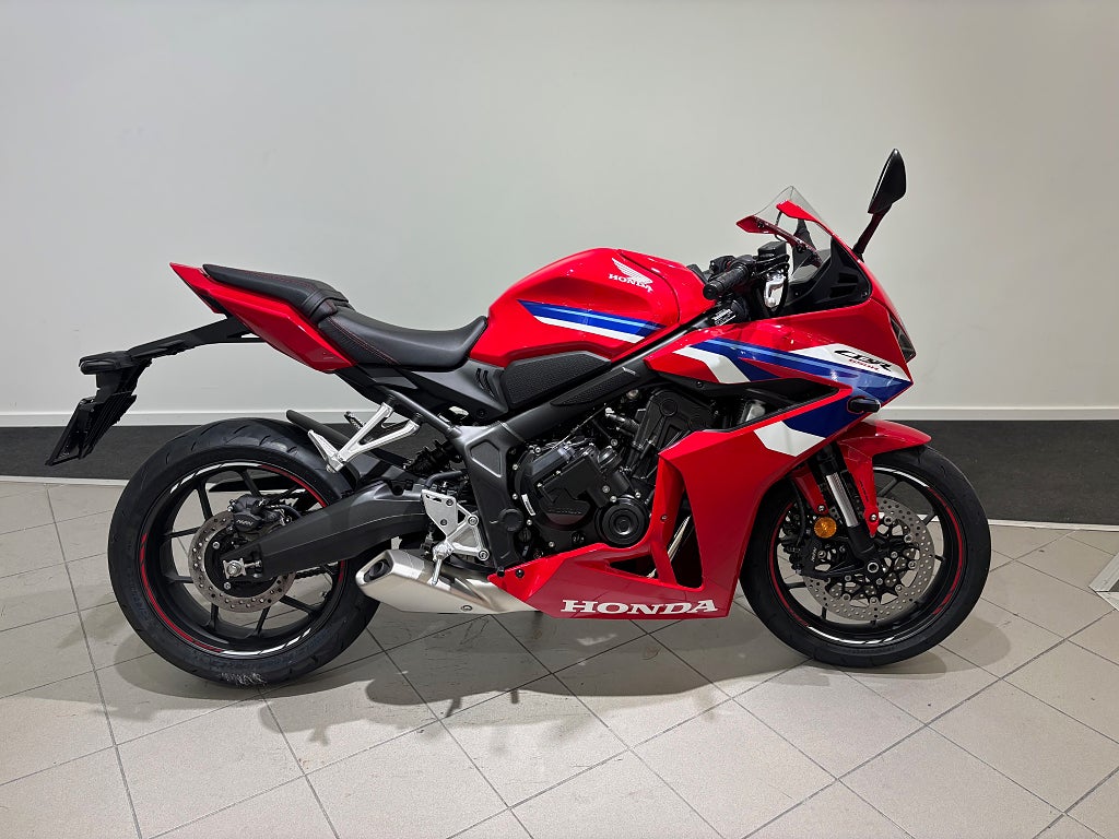 Honda CBR650R  E-Clutch 5 Års garanti