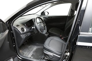 Halvkombi Hyundai i10 9 av 18