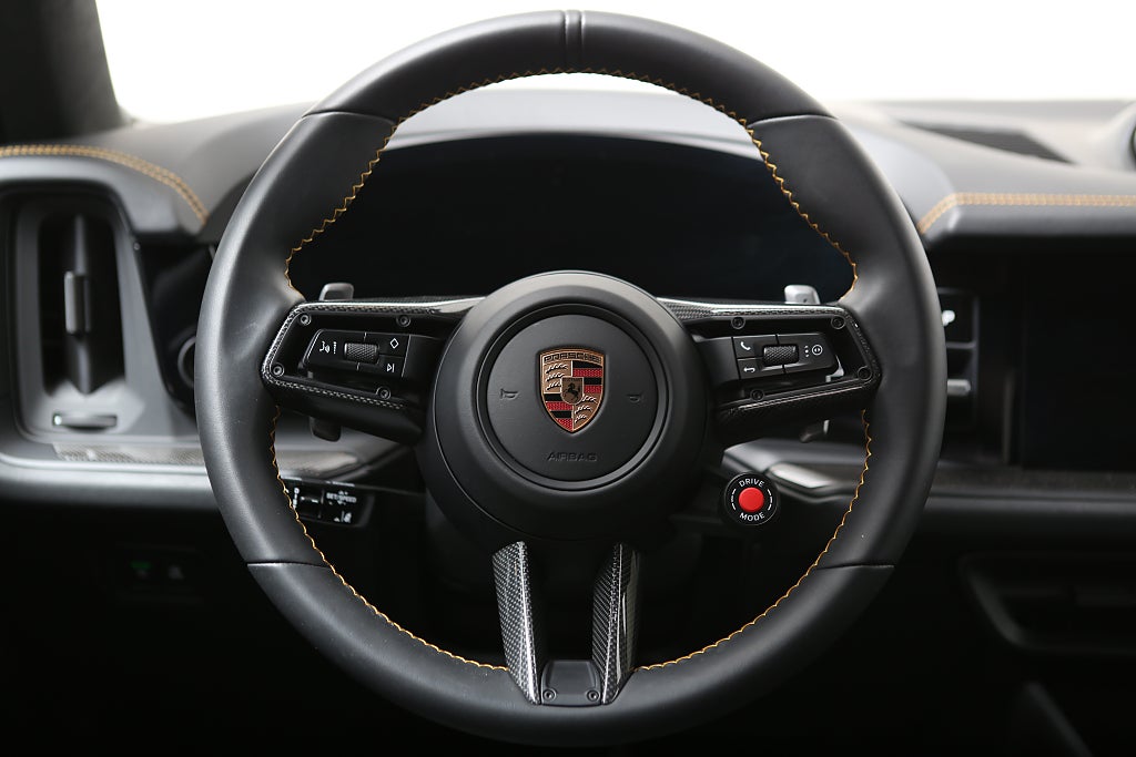 Porsche Cayenne Turbo E-Hybrid 739hk Coupé GT-Pack PCCB 2025