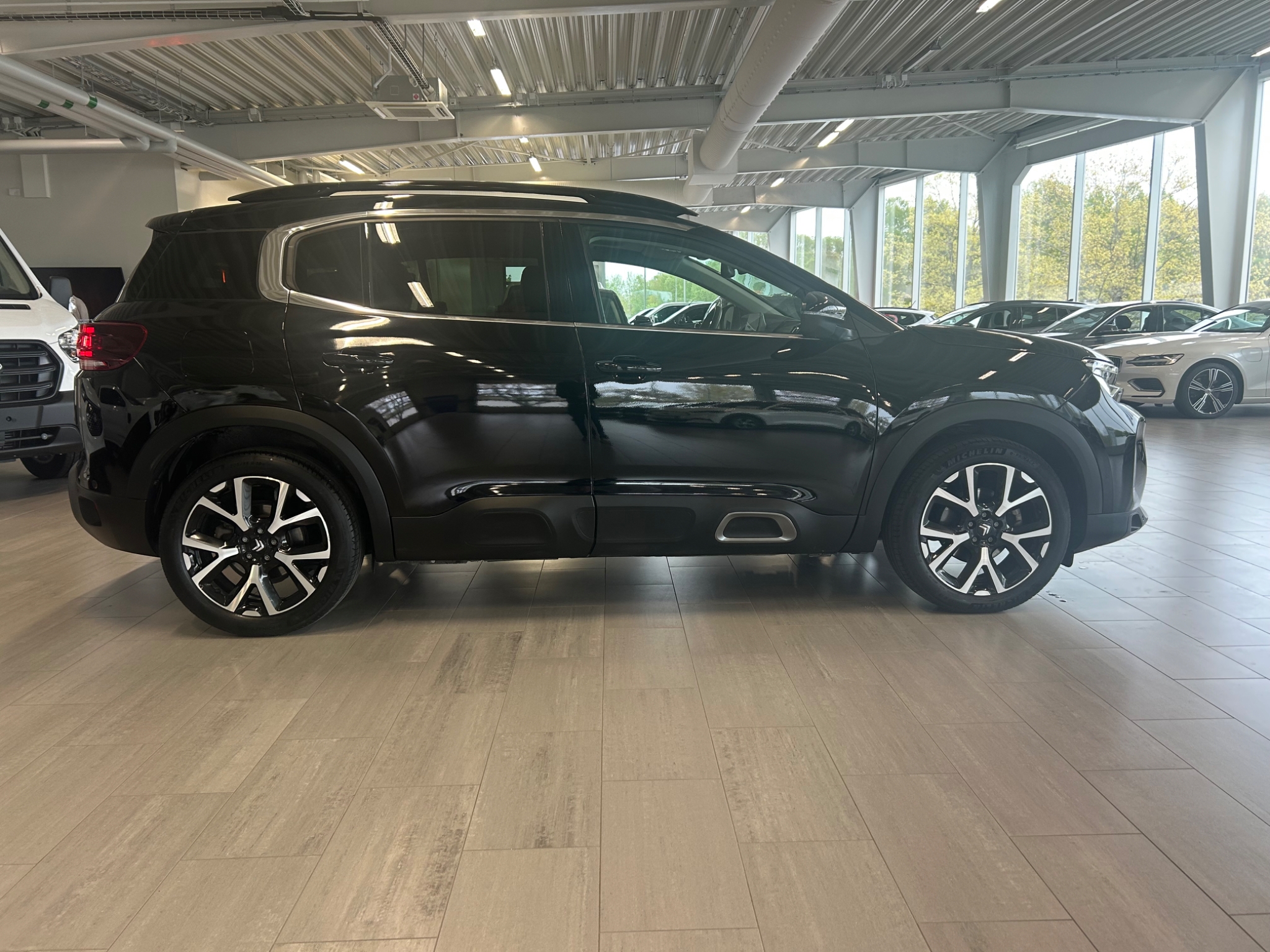 Citroen C5 Aircross 1.2 PureTech 130 Aut 2023, bild 6/48