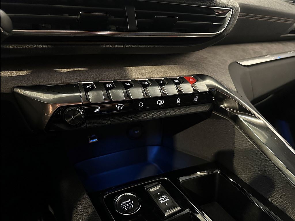 Bild på Peugeot 3008 GT 1.2 PT 130hk Aut - B-KAMERA, CARPLAY