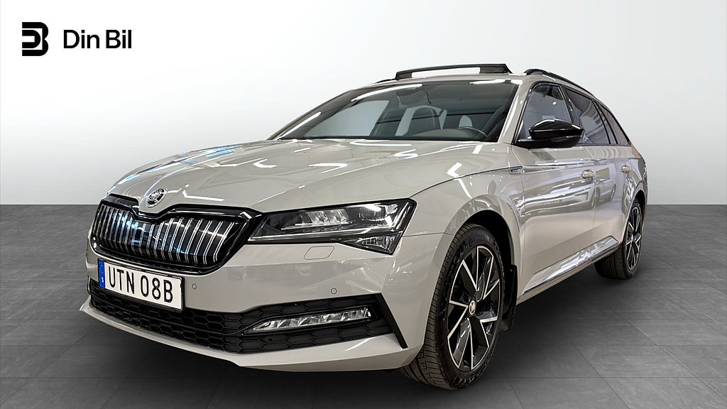 Skoda Superb Combi SPORTLINE | Panorama | Dragkrok