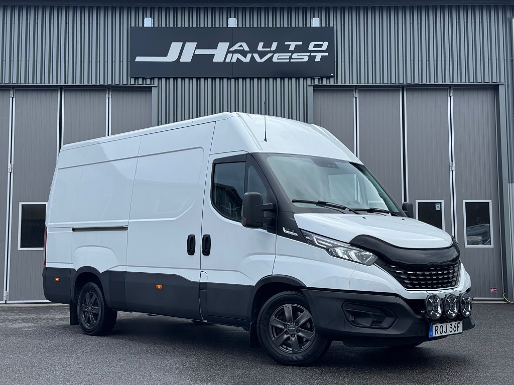 Iveco Daily 35-140 Skåpbil 2.3 JTD Hi-Matic Värmare Moms