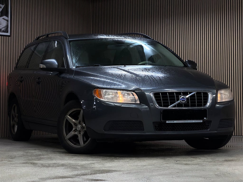 Volvo V70 2.0 145HK/FULL SERVAD/KAMKEDJA/DRAG/ACC/ISOFIX/RAILS