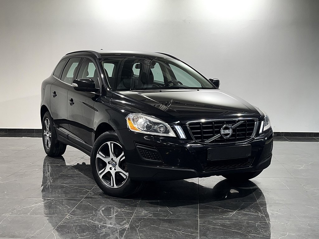 Volvo XC60 D4 163HK MOMENTUM VOC DRAGKROK PDC USB HELSKINN 