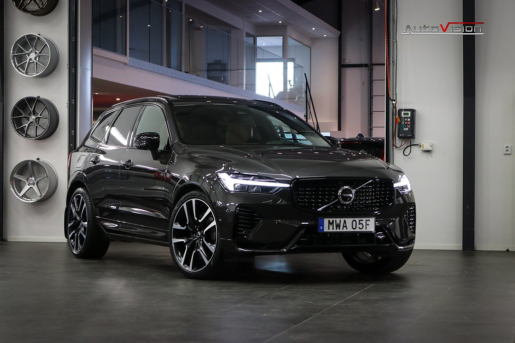 Volvo XC60 II Recharge T8 AWD 456hk ULTIMATE H&K PANO MASSAGE 22" 