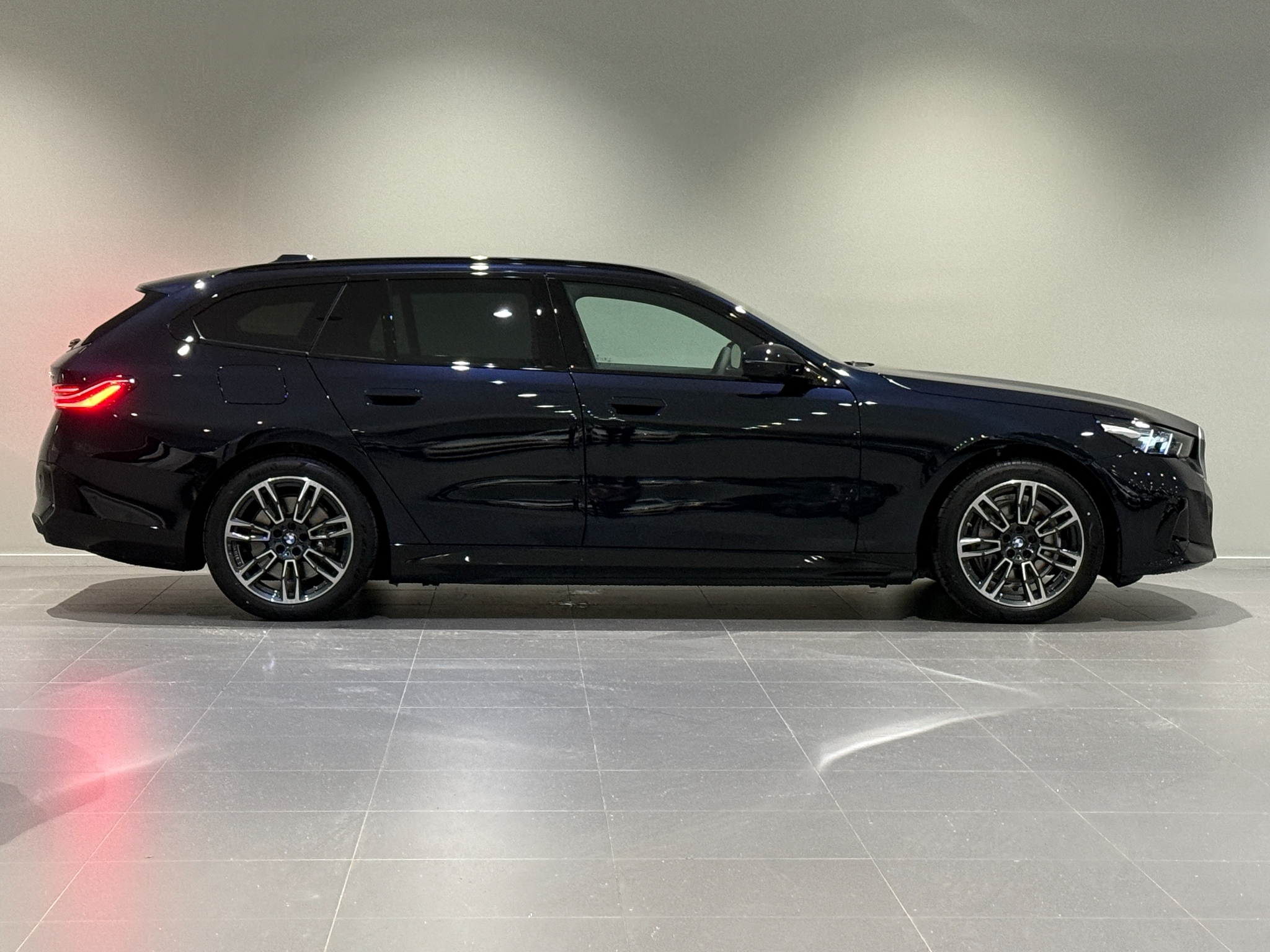 BMW i5 2026, bild 3/51