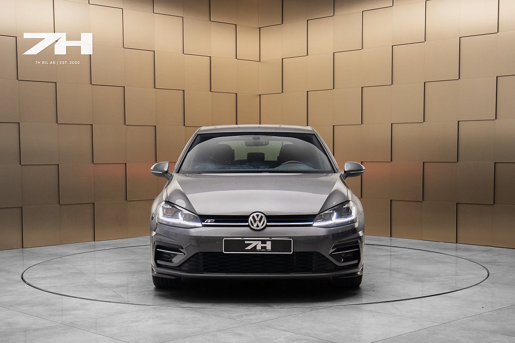 Volkswagen Golf 5-dörrar 1.5 TSI GT R-Line / Adaptiv Farthållare