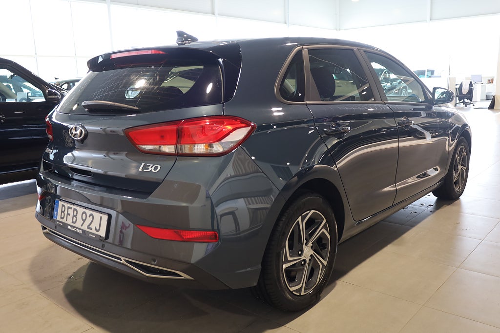 Hyundai i30 1.0 T-GDI DCT MHEV Essential Kamera Rattvärme Leasbar 2023