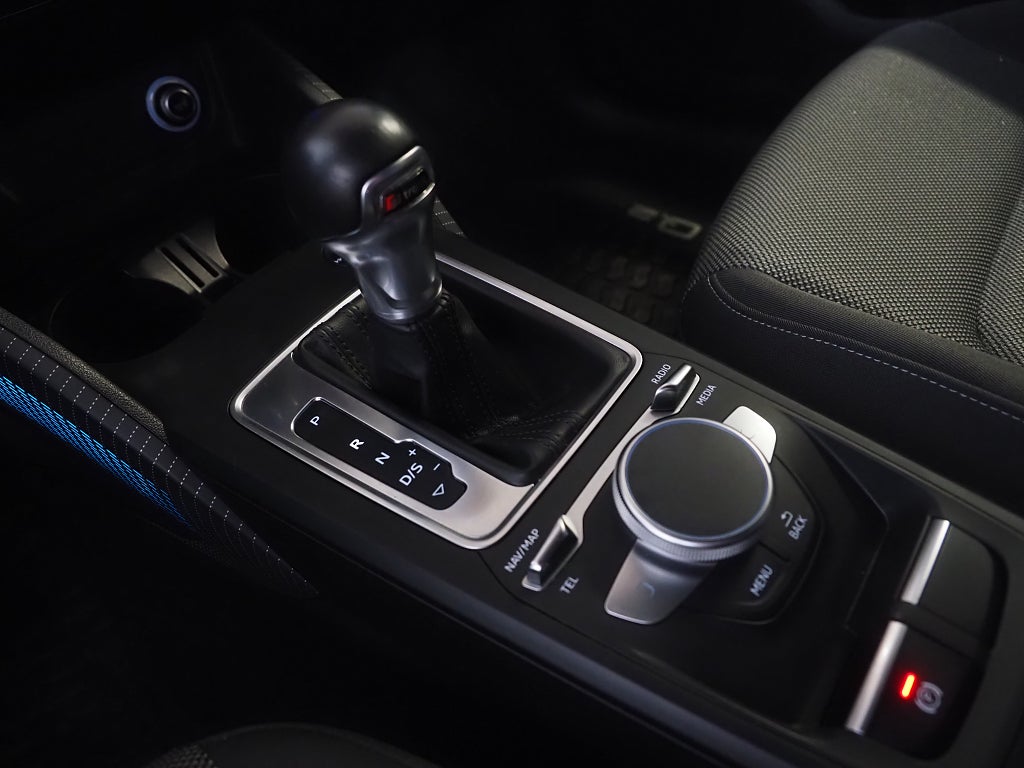 Audi Q2 1.0 TFSI 116hk S-Tronic | Cockpit | Navi | 2017