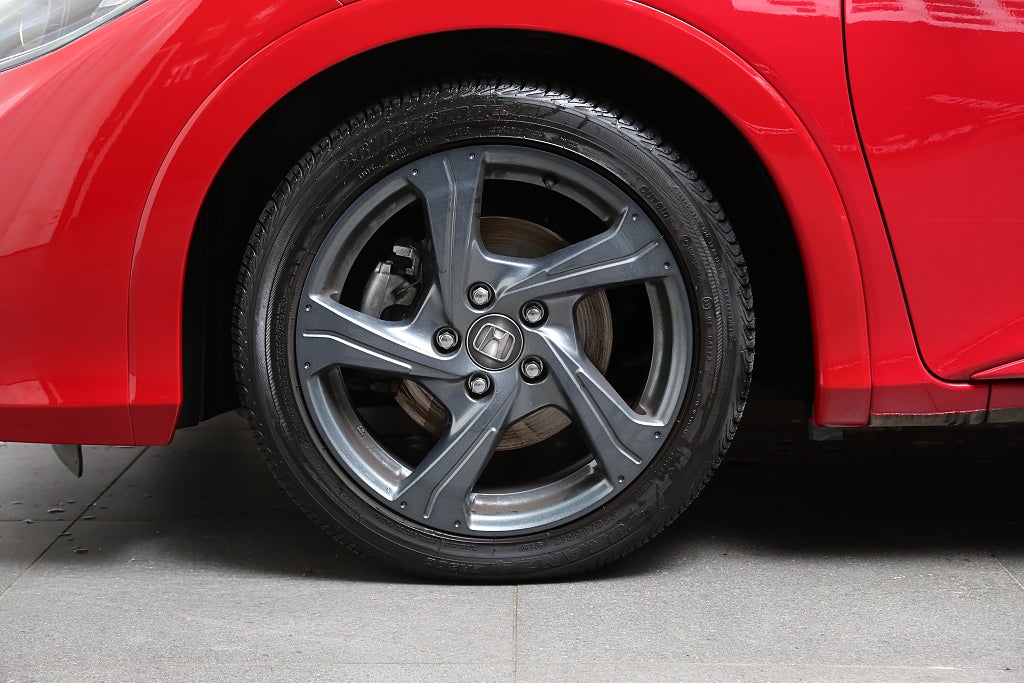 Honda Civic 1,8 i-VTEC 141hk ELEGANCE X-EDITION 5-D 1ägare 2015