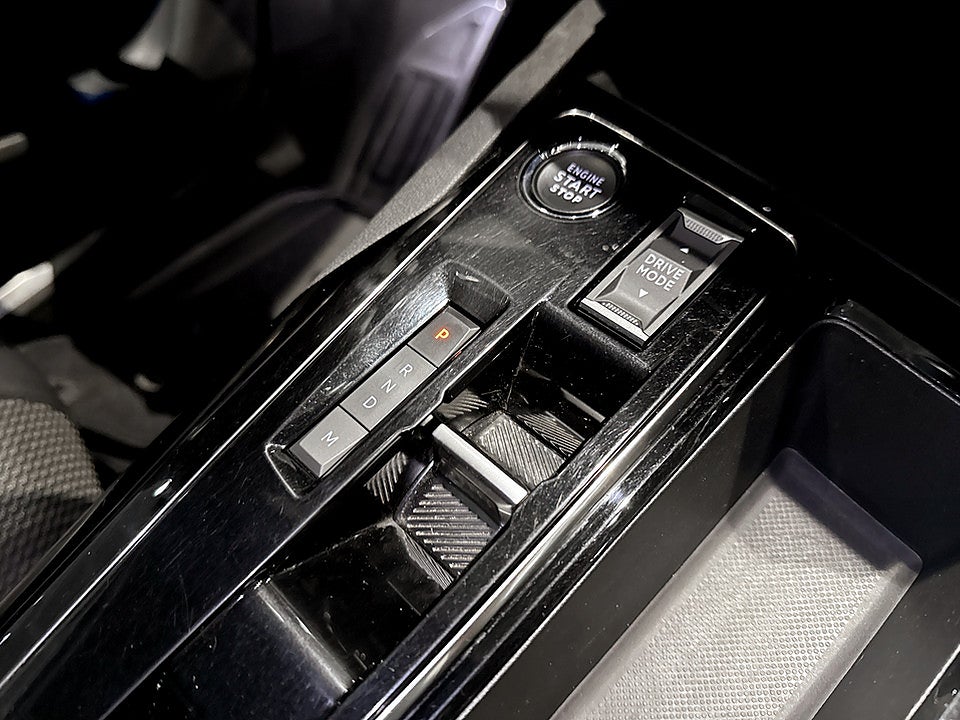 Bild på Peugeot 5008 GT 1.2 PT 130hk Aut 7-SITS B-KAMERA CARPLAY