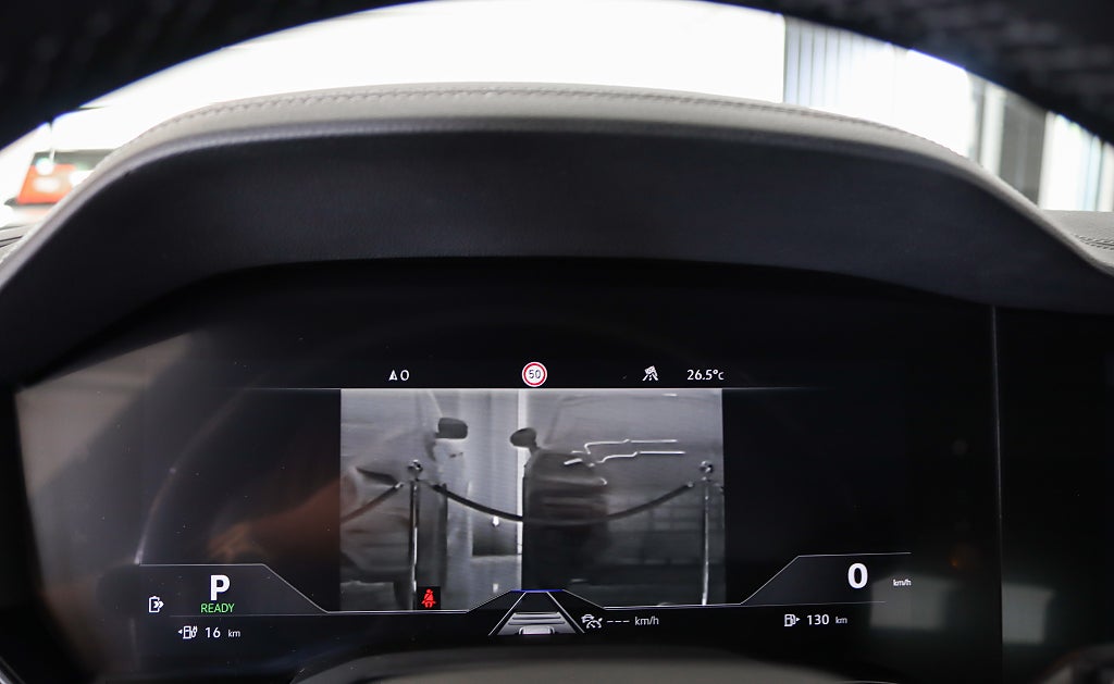 Volkswagen Touareg R eHybrid MOMS Innovation Luftfjädring Dynaudio HuD