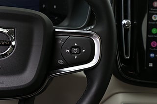SUV Volvo XC40 19 av 29