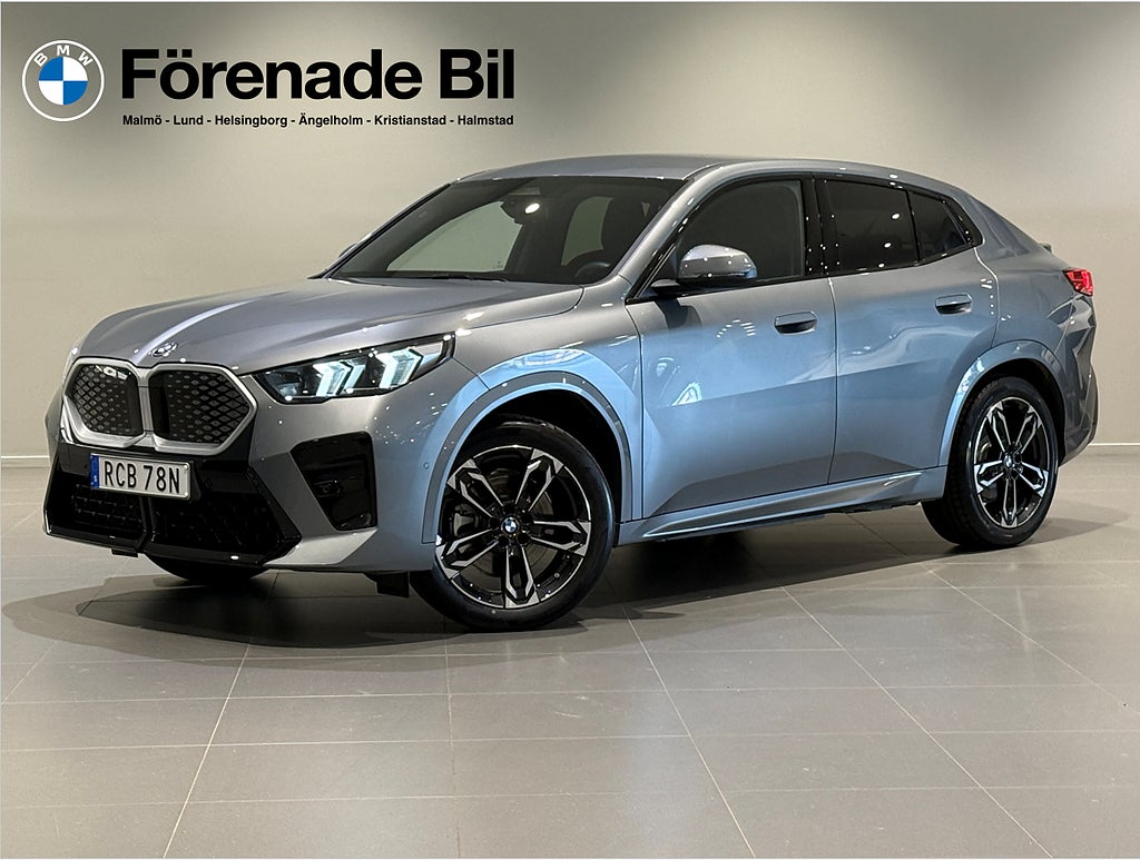 BMW iX2 xDrive30 M Sport Drag Adpt Farth 19" Sportstolar Rattv.