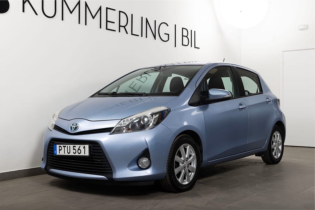 Toyota Yaris Hybrid e-CVT 101hk Backkamera/Navi/Keyless