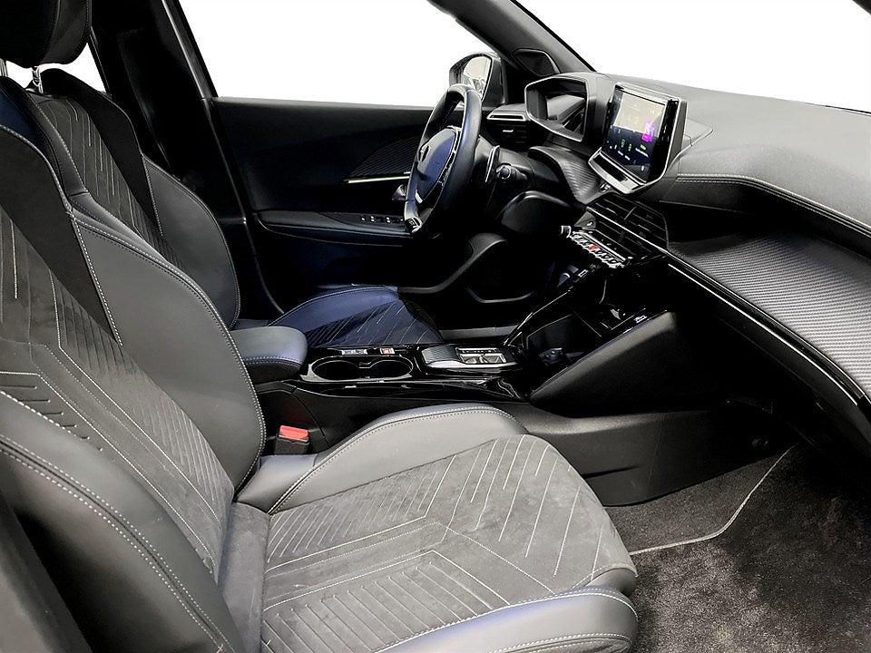 Bild på Peugeot 2008 GT 1.2 PT 130hk Aut - 360-KAMERA, ELSTOL
