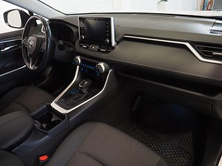SUV Toyota RAV4 12 av 24