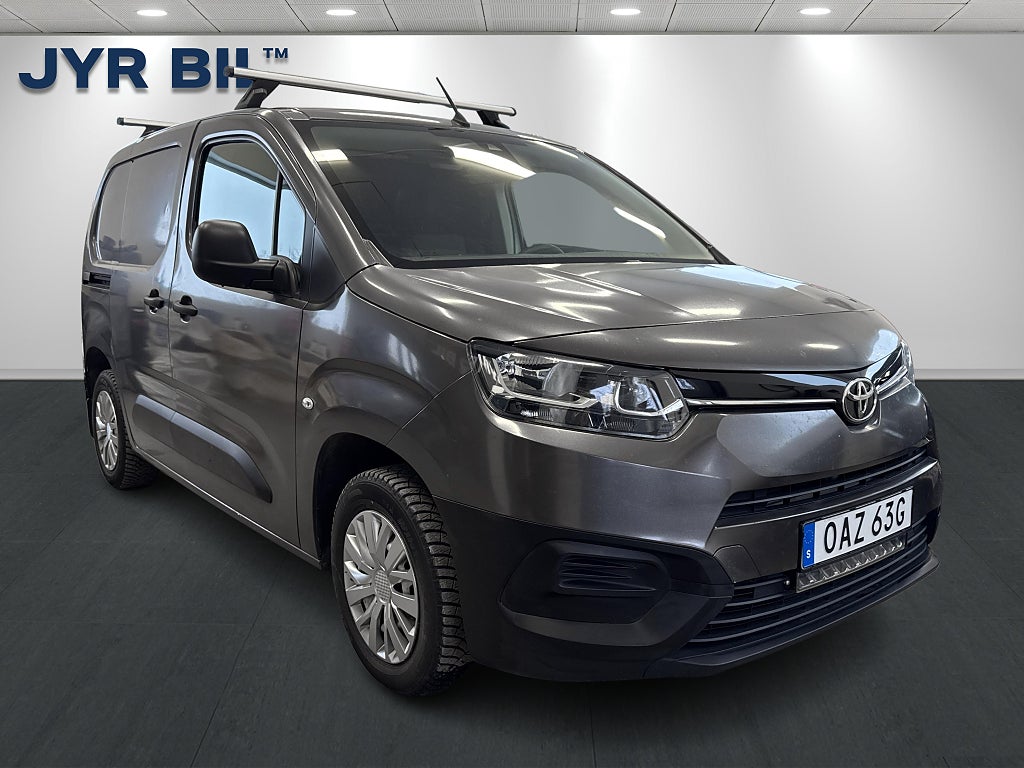 Toyota ProAce City 1.5D Verkstads inredd / Ledramp / Dragkrok