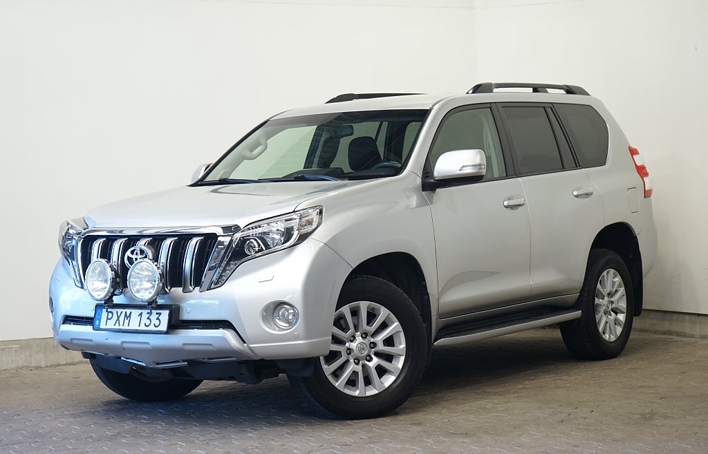 Toyota Land Cruiser 2.8 D-4D 4WD Off-Road Visibility 177hk