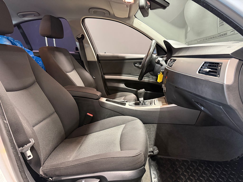 BMW 320i Sedan Manuell, 150hk, 2007