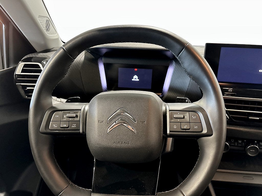 Bild på Citroën C4 Shine 1.2 PT 130hk Aut - B-KAMERA, CARPLAY